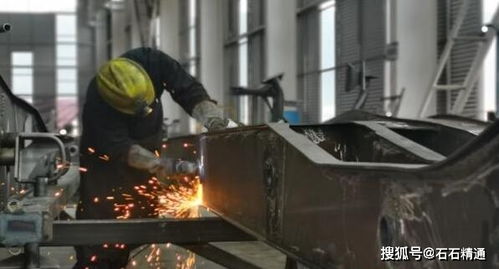 中聯(lián)重科在長沙發(fā)布智能化、大型化、成套化礦山機(jī)械產(chǎn)品，引領(lǐng)礦山施工設(shè)備新潮流